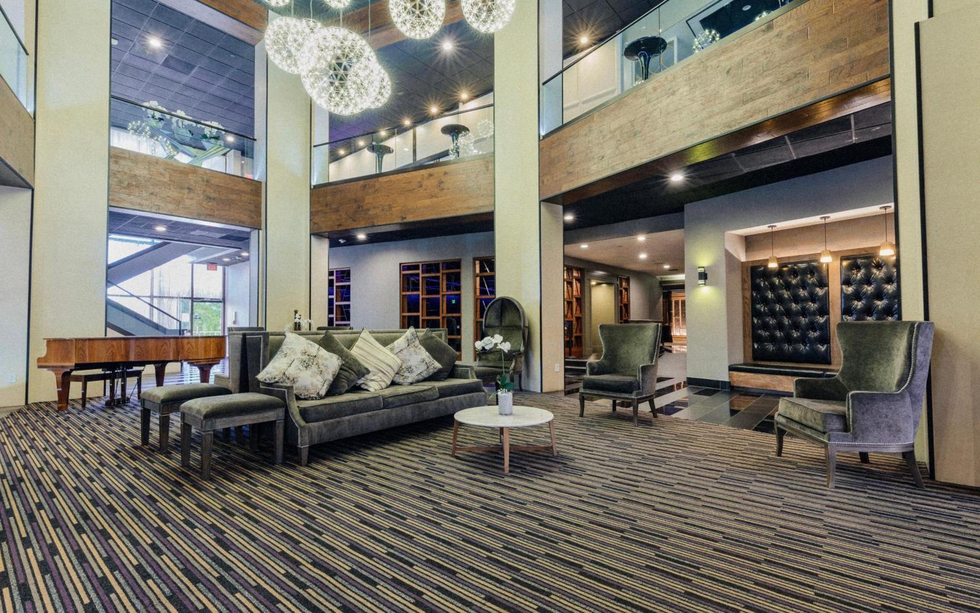 Voco Hotel 3*