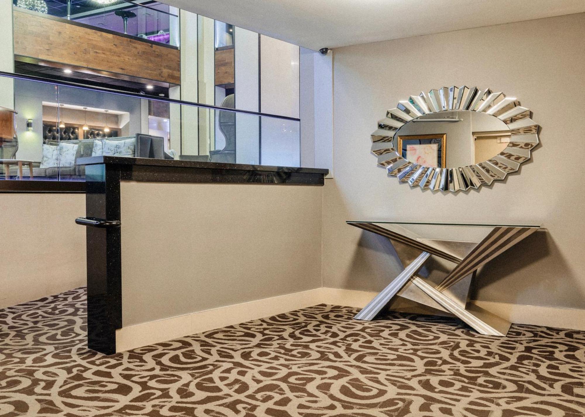 Hotel Voco 3*