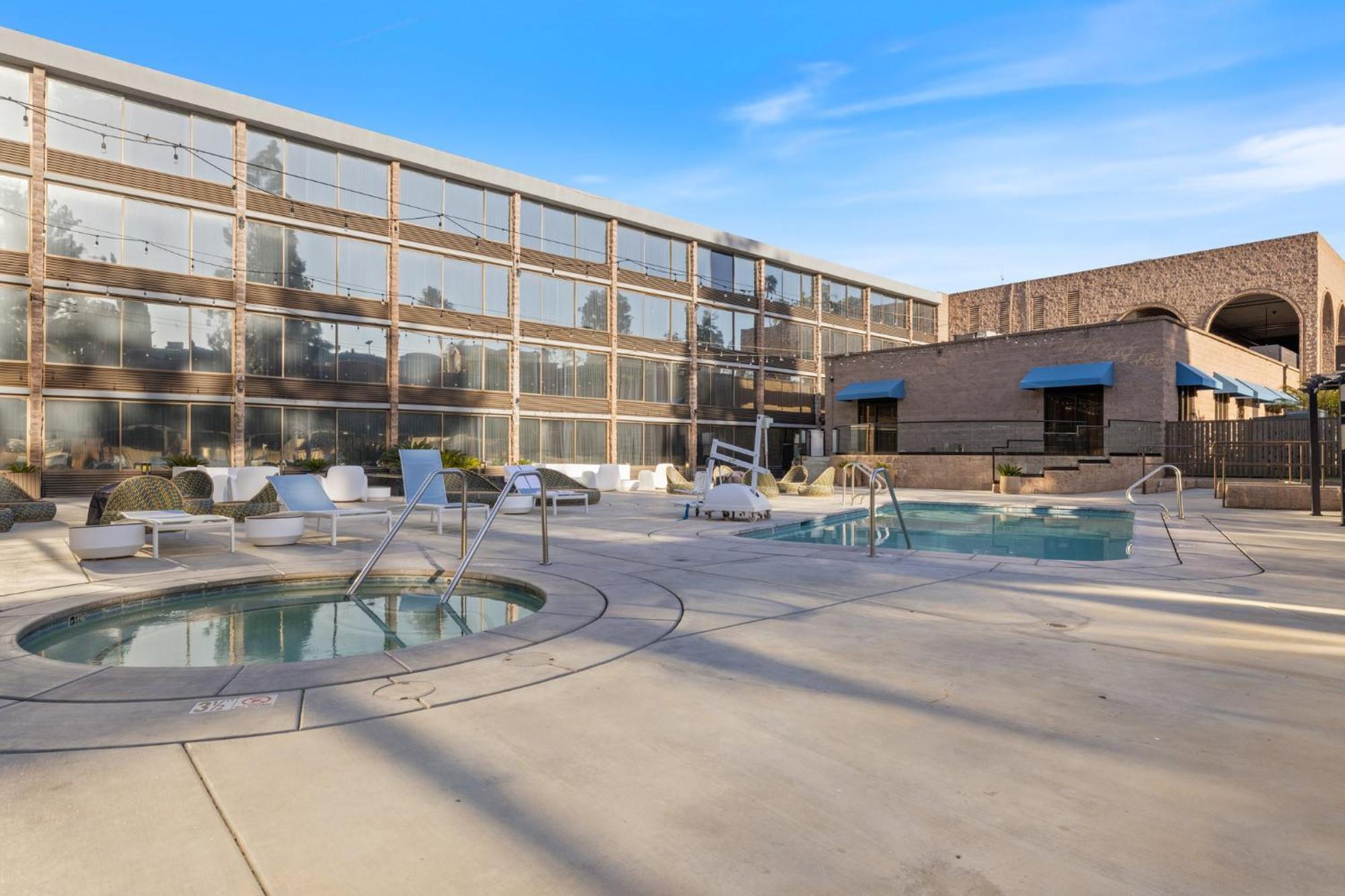 Voco Laguna Hills