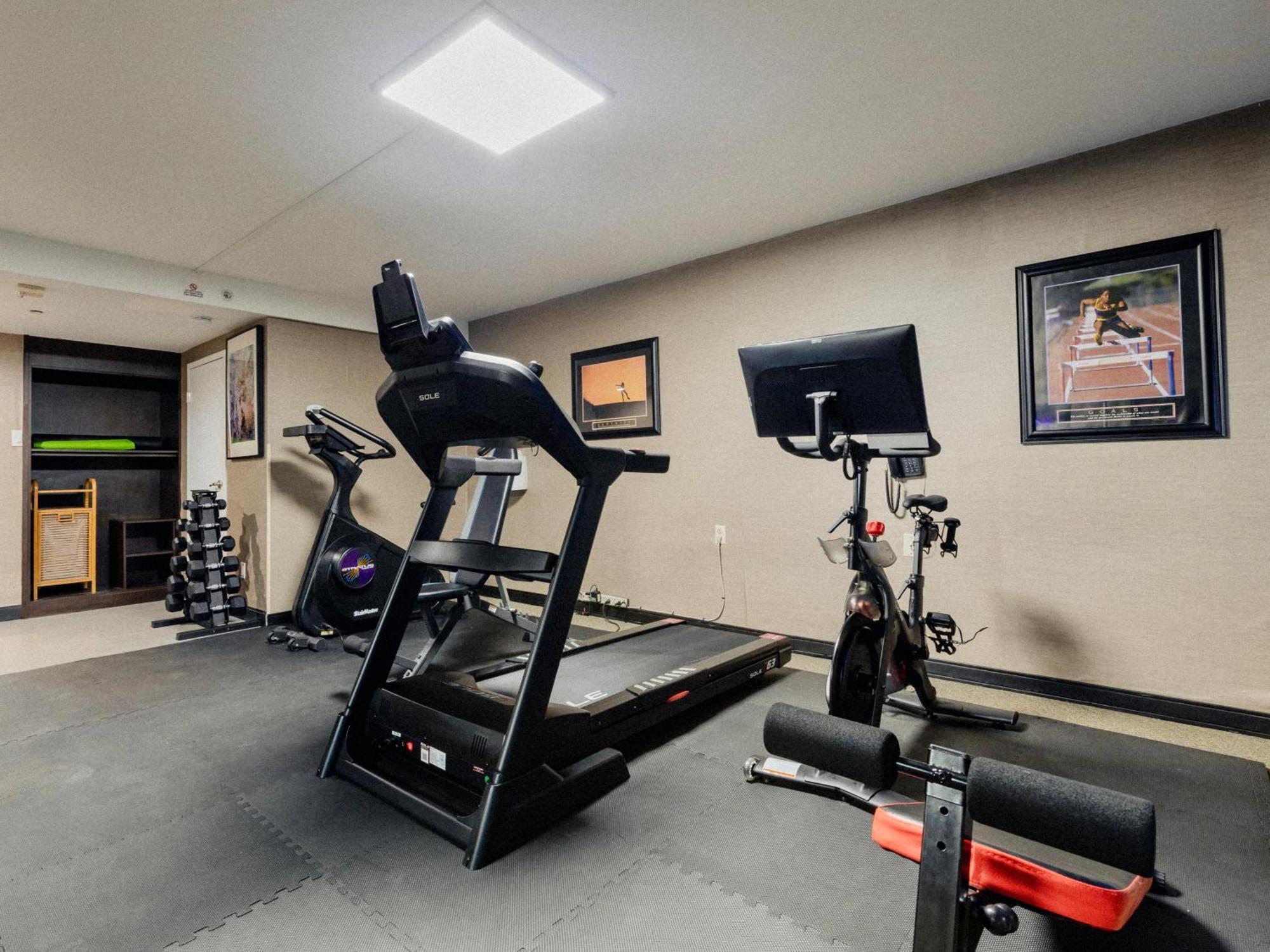 Voco 3* Laguna Hills